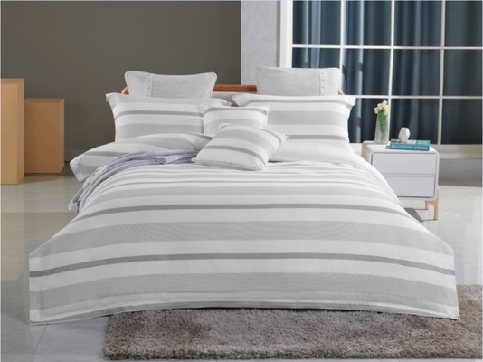 Copertura per coperte di taglia King sostenibile Copertura per coperte a strisce grigie personalizzata