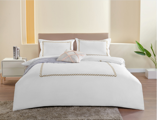 Set di coperte di cotone ricamato bianco ricamato sostenibile